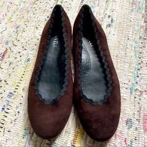 Worn Once! Vaneli flats in chocolate brown suede with scallop trim